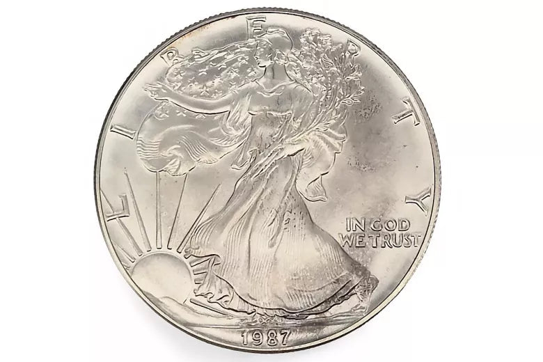 Vintage American Eagle Oz US Mint Agvoth Pendant in Sterling Silver (c88nyu) — close-up of the stone and setting