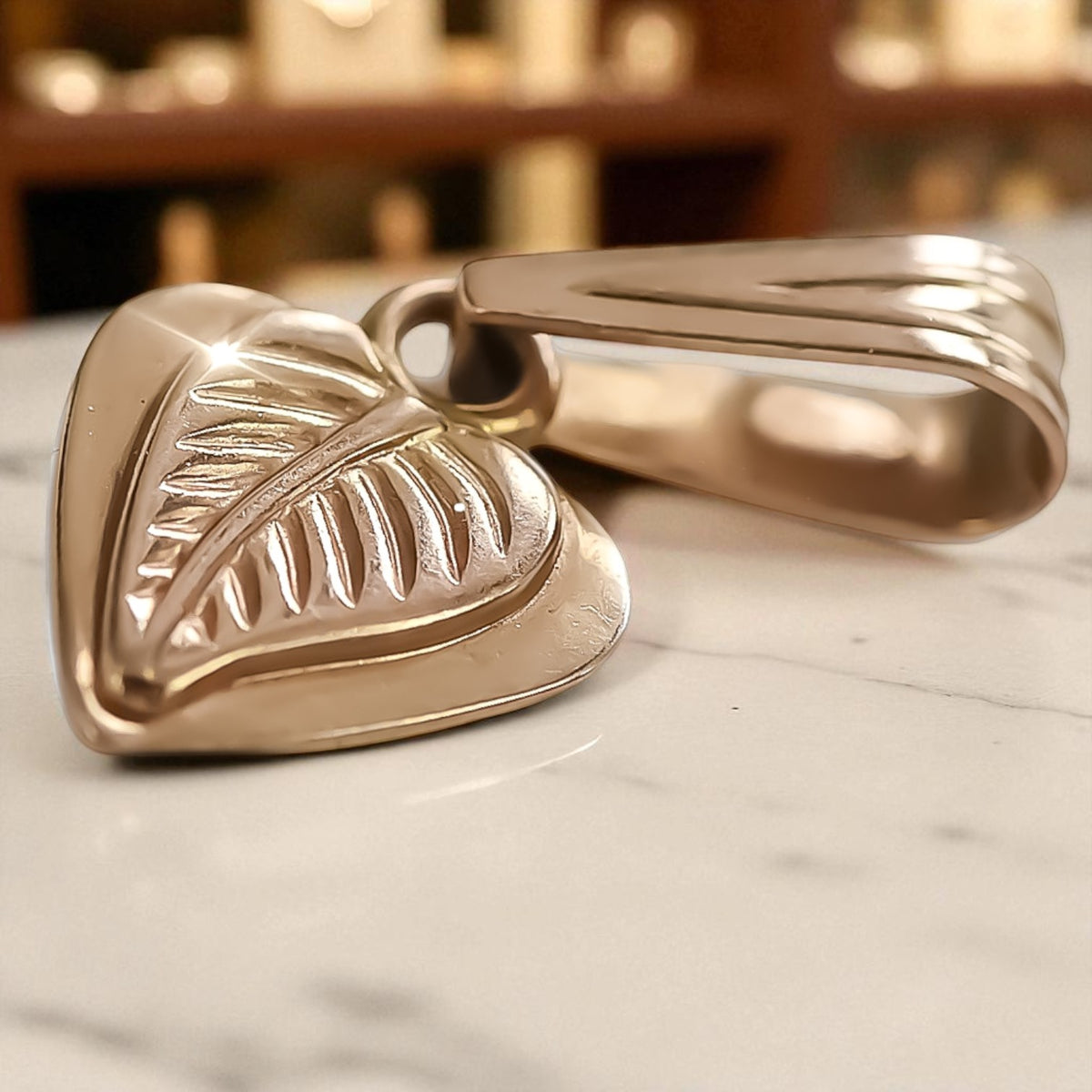 Vintage Leaf Pendant in 14K Rose Gold (vpn002)