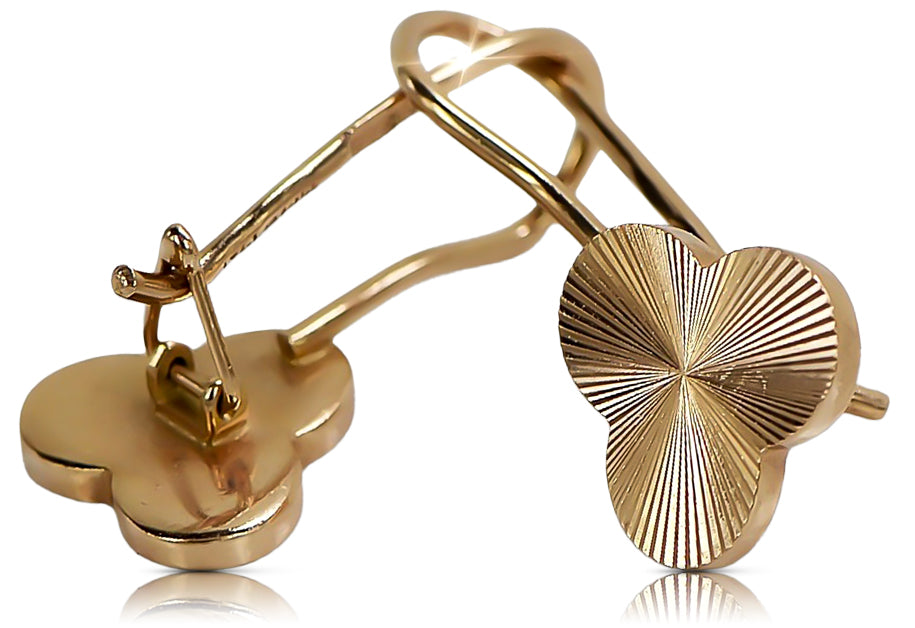 Vintage Leaf Earrings in 14K Rose Gold (ven108) — side view showing the setting