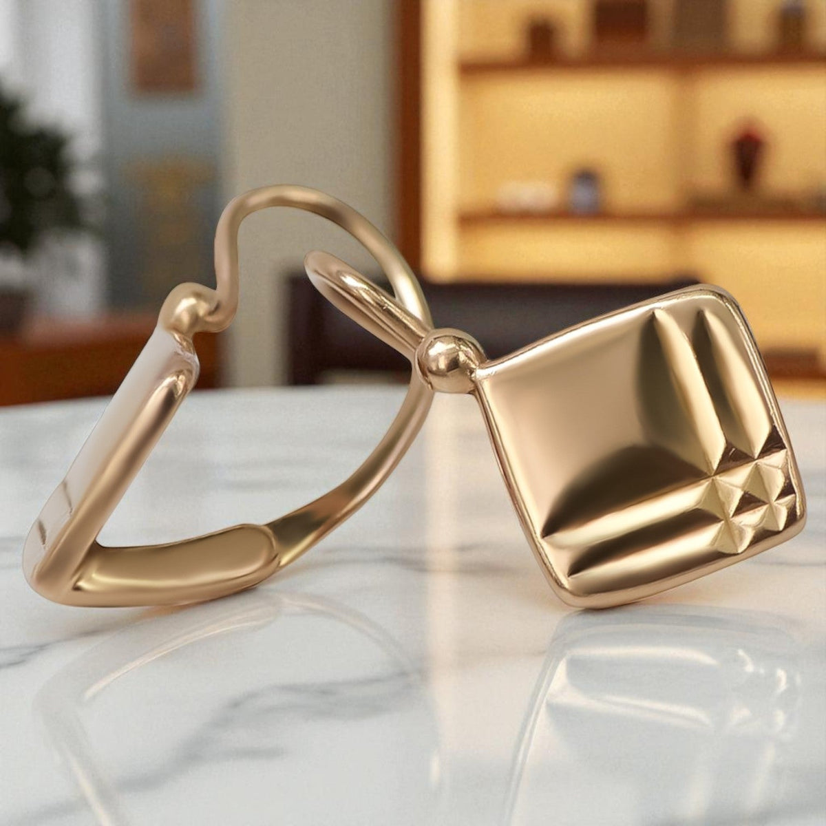 Vintage Square Earrings in 14K Rose Gold (ven071)