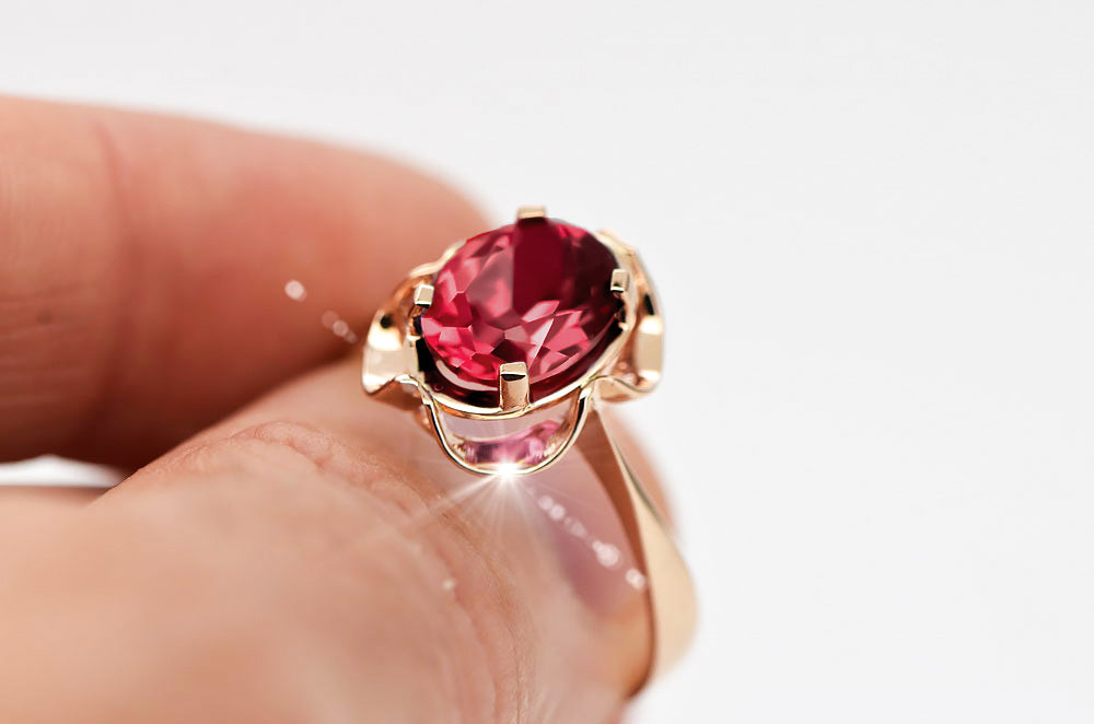 Vintage Ruby Ring in 14K Rose Gold (vrc206r-rb) — close-up of the hallmark on the inner band