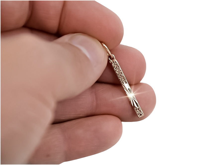Vintage Pendant in 14K Rose Gold (vpn033) — close-up of the stone and setting