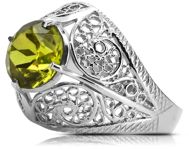 Vintage Yellow Peridot Ring in Sterling Silver (vrc026s-yp) — worn on the hand, showing profile