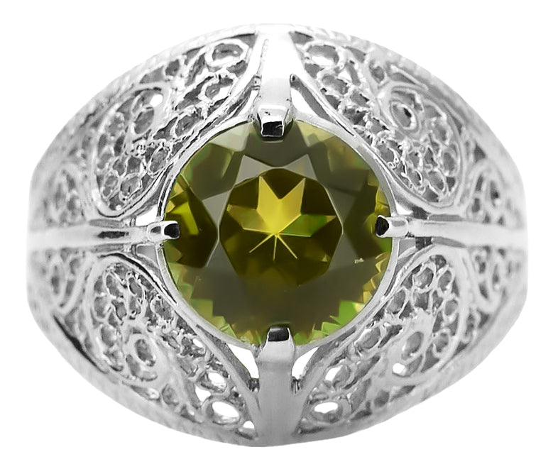 Vintage Yellow Peridot Ring in Sterling Silver (vrc026s-yp) — close-up of the stone and setting