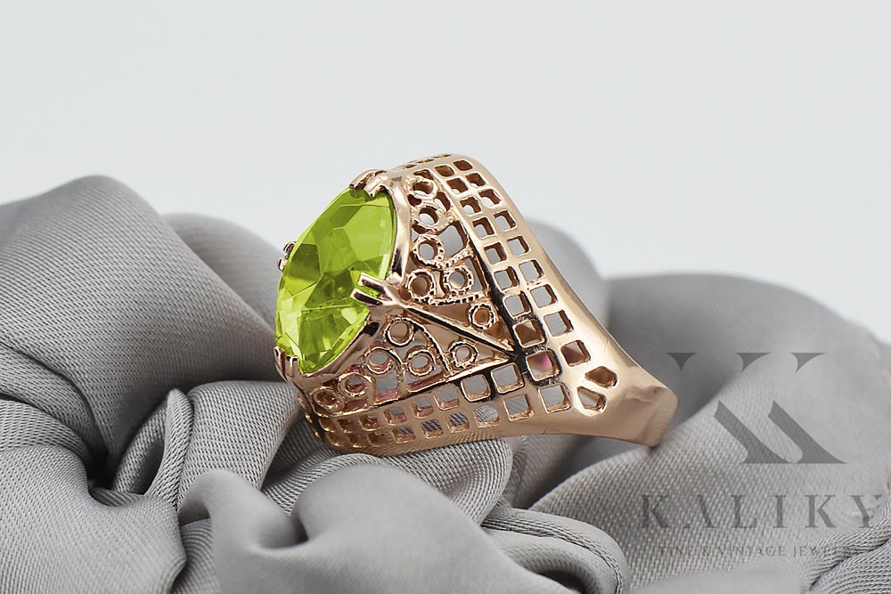 Vintage Yellow Peridot Ring in 14K Rose Gold (vrc030r-yp) — worn on the hand, showing profile