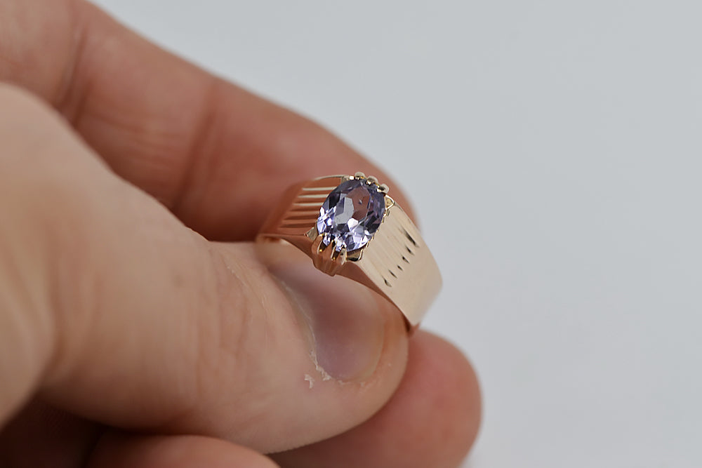 Vintage Alexandrite Ring in 14K Rose Gold (vrc007r-ax) — angled view catching the light