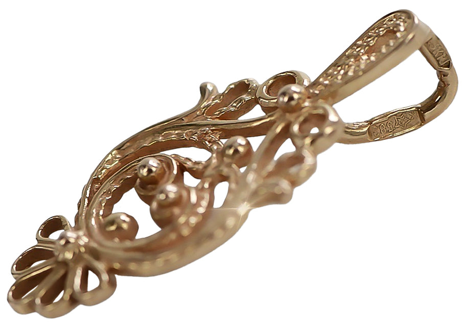 Vintage Leaf Pendant in 14K Rose Gold (vpn056) — close-up of the hallmark on the inner band