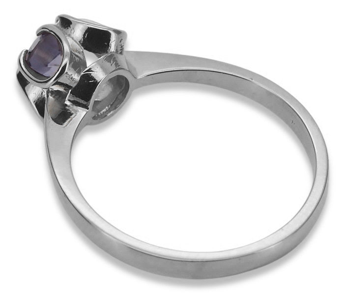 Vintage Alexandrite Ring in Sterling Silver (vrc348s-ax) — worn on the hand, showing profile