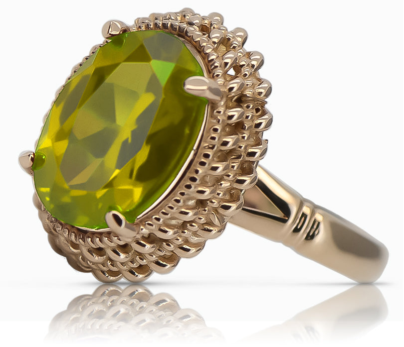 Vintage Yellow Peridot Ring in 14K Rose Gold (vrc068r-yp) — close-up of the stone and setting