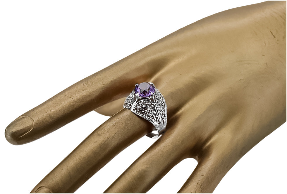 Vintage Alexandrite Ring in Sterling Silver (vrc026s-ax) — side view showing the setting