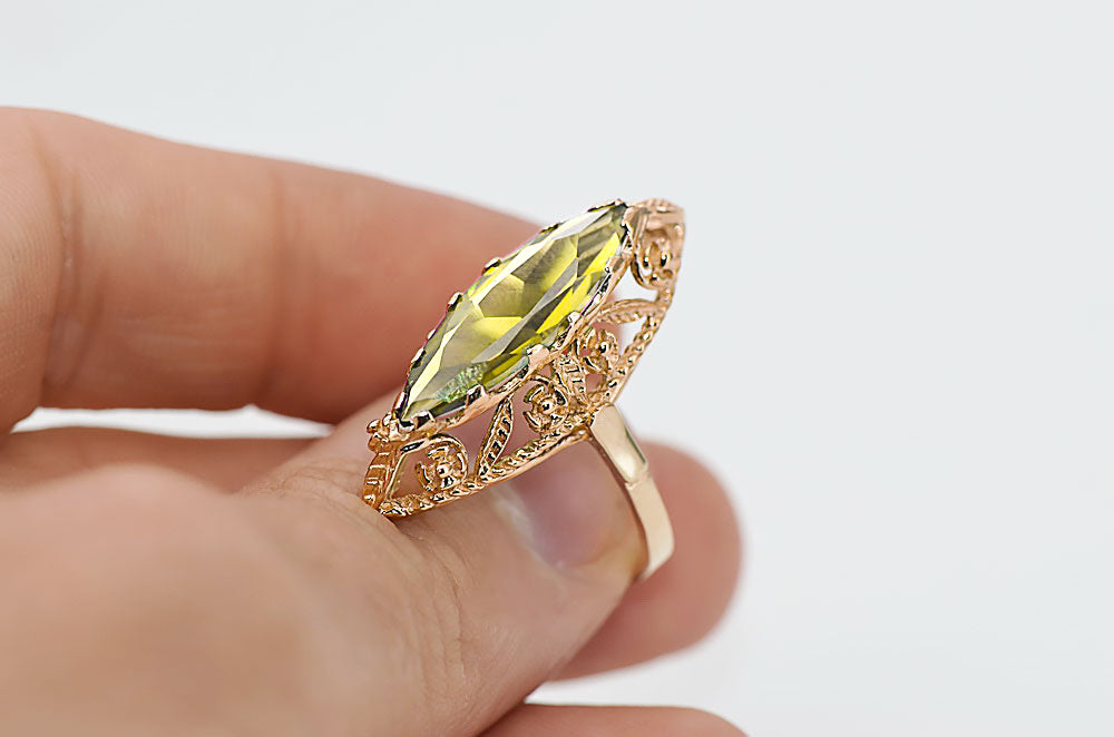Vintage Yellow Peridot Craft Ring in 14K Rose Gold (vrc005r-yp) — side view showing the setting
