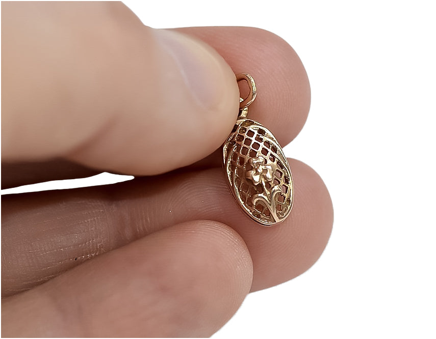 Vintage Flower Pendant in 14K Rose Gold (vpn036) — view 3