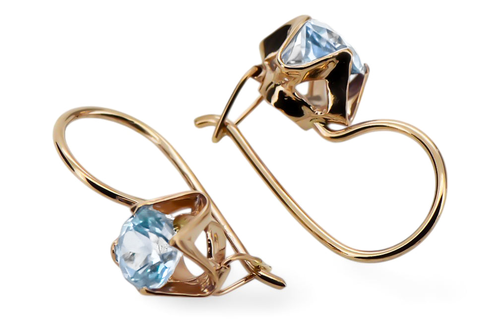 Vintage Aquamarine Earrings in 14K Rose Gold (vec142r-aq) — close-up of the stone and setting
