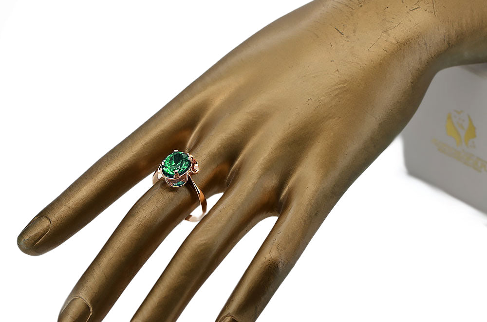 Vintage Emerald Ring in 14K Rose Gold (vrc206r-em) — close-up of the stone and setting