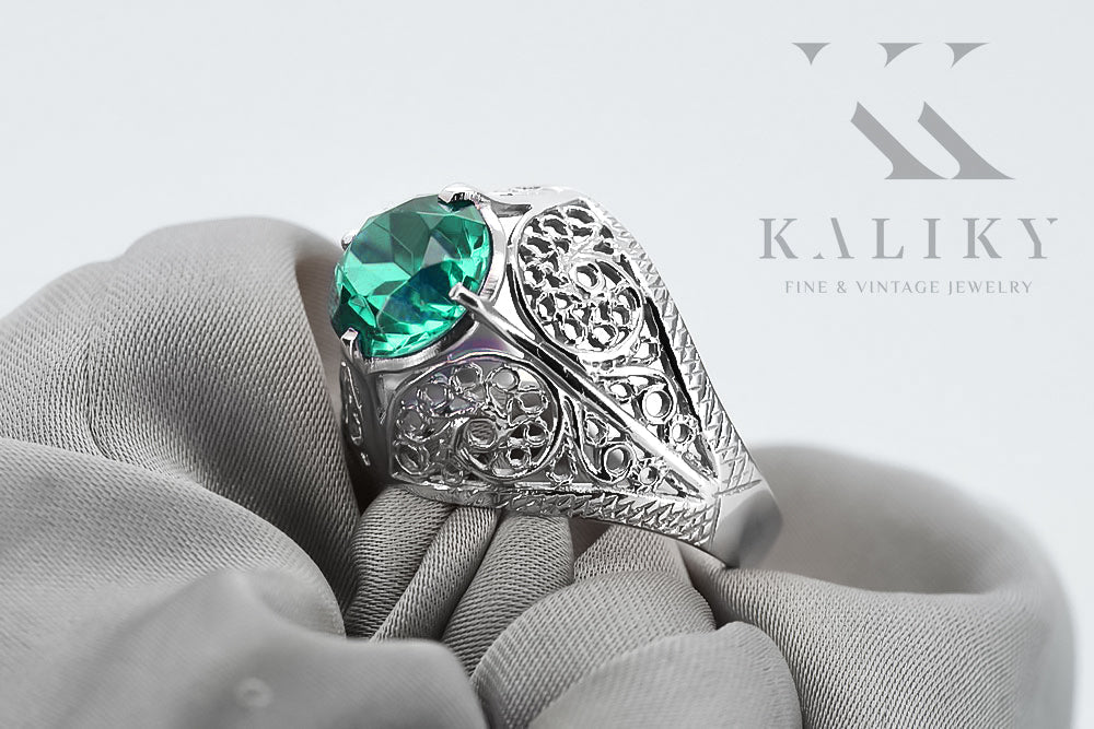 Vintage Emerald Ring in Sterling Silver (vrc026s-em) — worn on the hand, showing profile