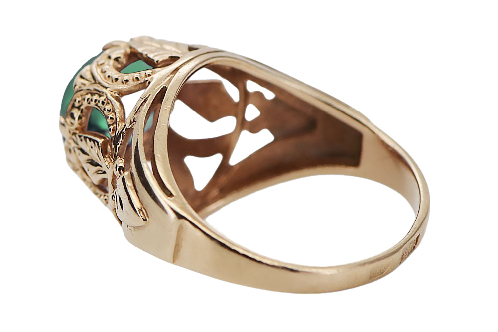 Vintage Emerald Craft Ring in 14K Rose Gold (vrc080r-em) — close-up of the stone and setting