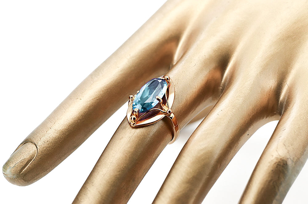 Vintage Aquamarine Ring in 14K Rose Gold (vrc047r-aq) — full view of the piece