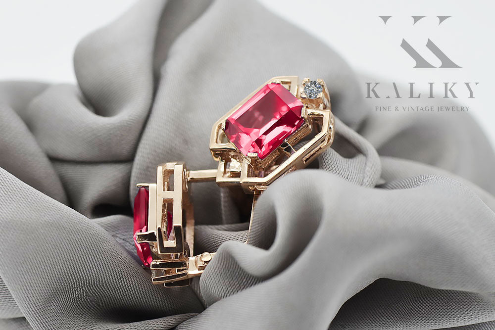 Vintage Ruby Diamonds Craft Earrings in 14K Rose Gold (vec020r-rb) — close-up of the stone and setting