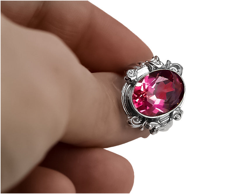 Vintage Ruby Oval Ring in Sterling Silver (vrc100s-rb) — side view showing the setting