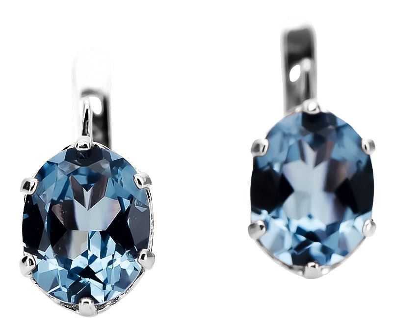 Vintage Aquamarine Earrings in Sterling Silver (vec003s-aq) — worn on the hand, showing profile