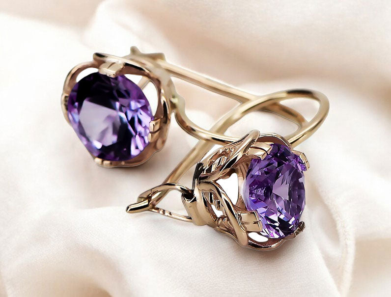 Vintage Alexandrite Earrings in 14K Rose Gold (vec029r-ax) — side view showing the setting