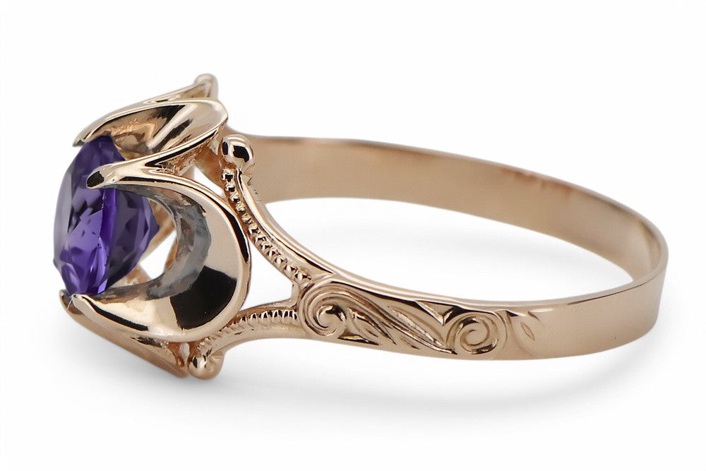 Vintage Alexandrite Ring in 14K Rose Gold (vrc377r-ax) — close-up of the stone and setting