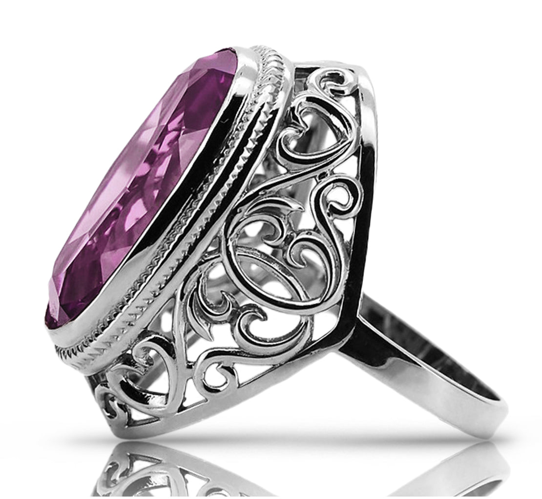 Vintage Amethyst Ring in Sterling Silver (vrc184s-am) — full view of the piece