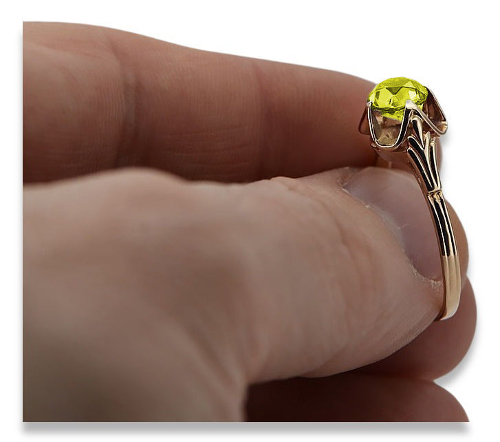 Vintage Yellow Peridot Ring in 14K Rose Gold (vrc023r-yp) — worn on the hand, showing profile