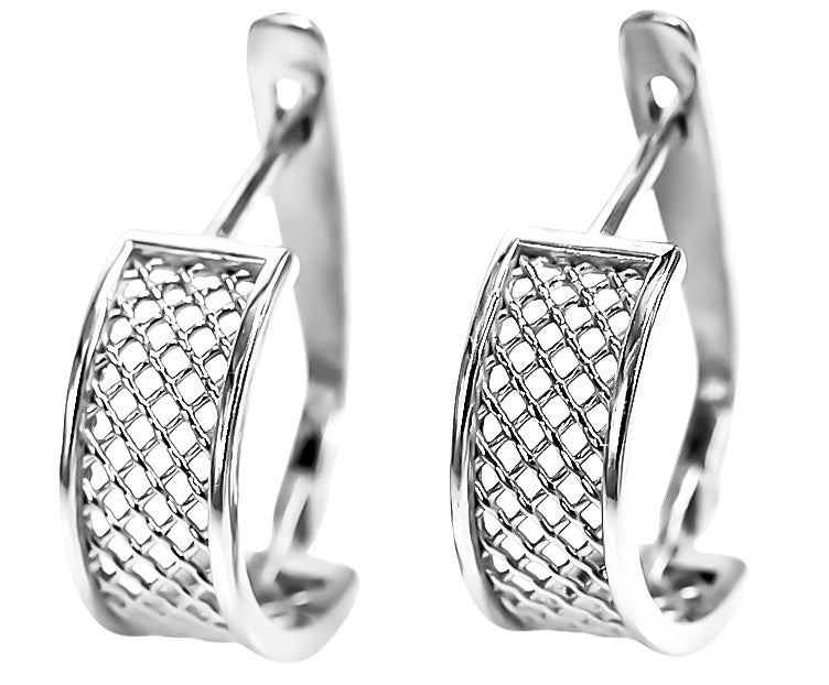 Vintage Earrings in Sterling Silver (ven121s) — close-up of the stone and setting