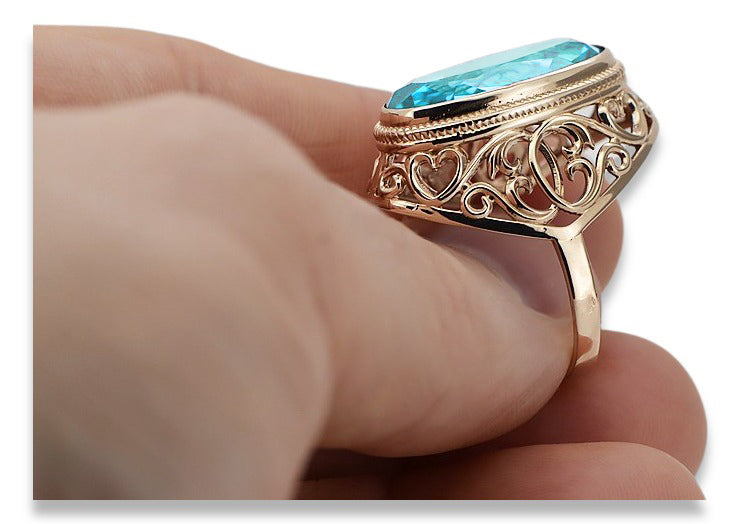 Vintage Aquamarine Ring in 14K Rose Gold (vrc184r-aq) — worn on the neckline, showing the drape