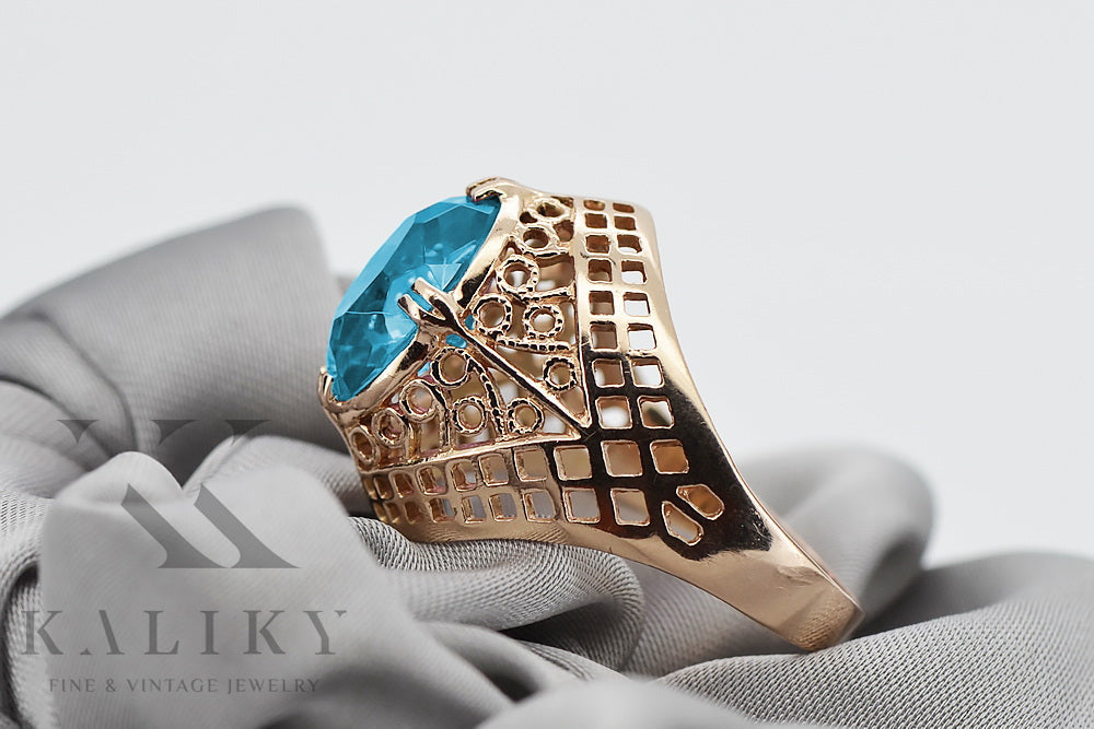 Vintage Aquamarine Ring in 14K Rose Gold (vrc030r-aq) — worn on the hand, showing profile
