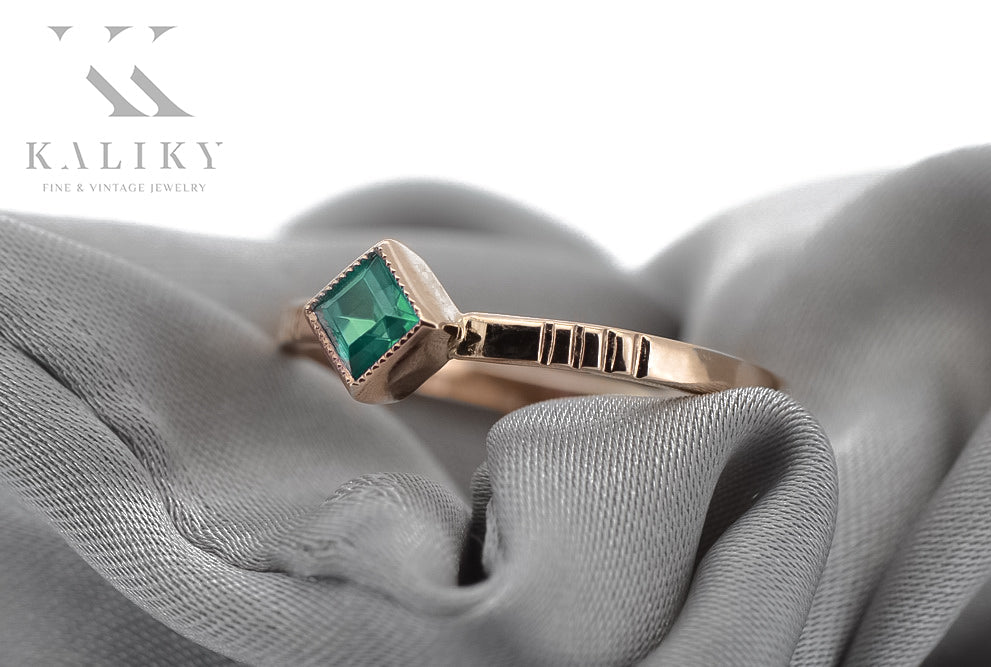 Vintage Emerald Ring in 14K Rose Gold (vrc138r-em) — close-up of the hallmark on the inner band
