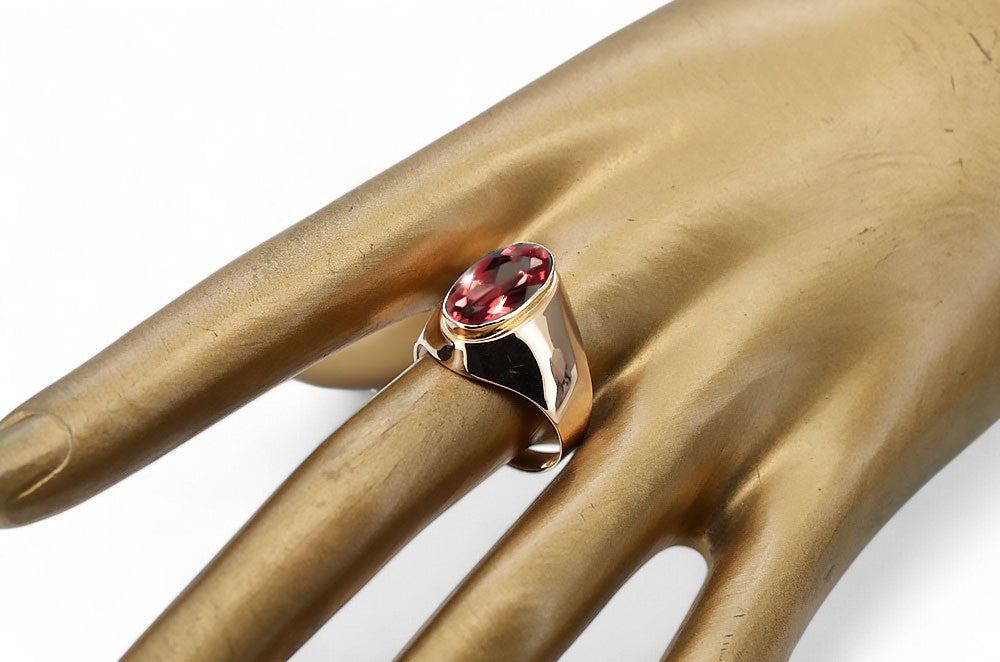 Vintage Ruby Ring in 14K Rose Gold (vrc077r-rb) — full view of the piece