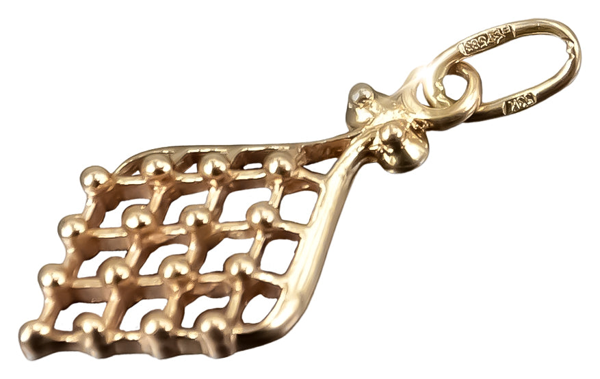 Vintage Square Pendant in 14K Rose Gold (vpn029) — view 3