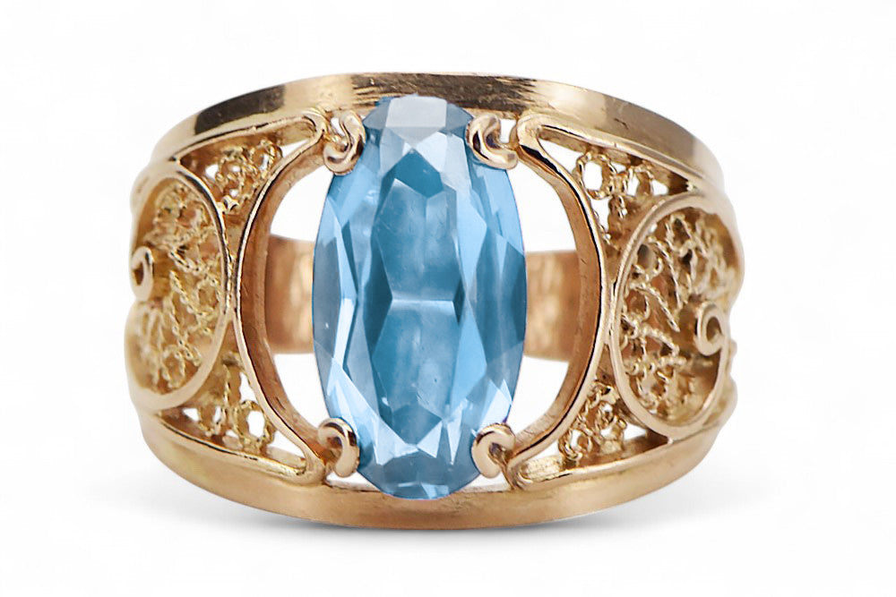 Vintage Aquamarine Craft Ring in 14K Rose Gold (vrc057r-aq) — close-up of the stone and setting