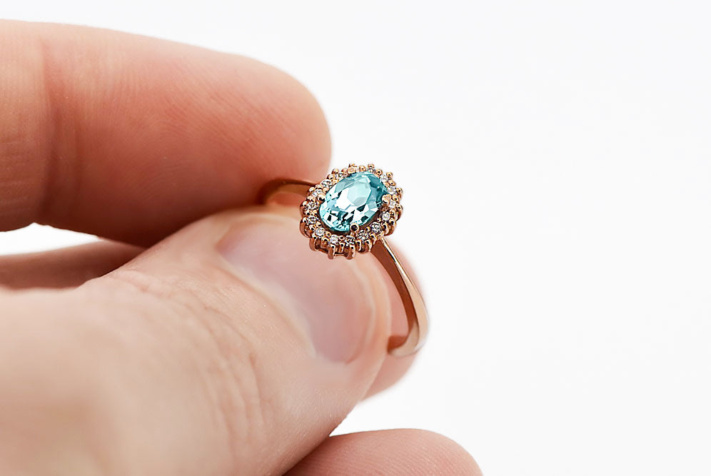 Vintage Aquamarine Craft Ring in 14K Rose Gold (crc009r-aq) — worn on the hand, showing profile