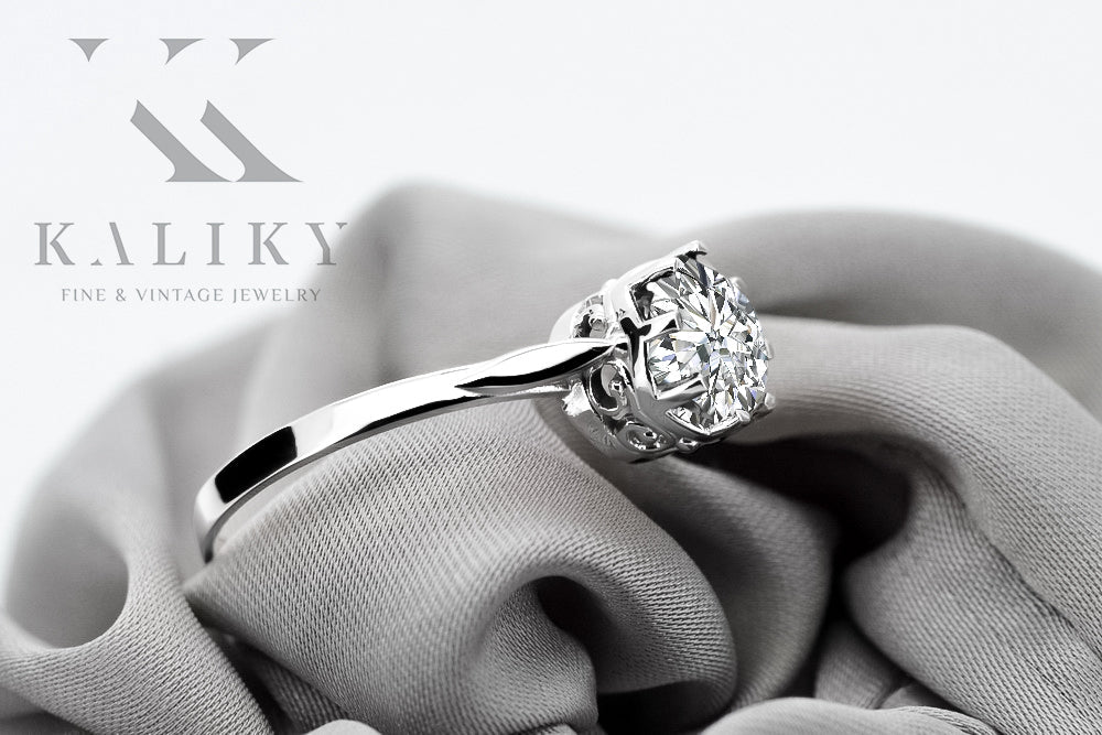 Vintage Zircon Ring in Sterling Silver (vrc366s-zi) — full view of the piece