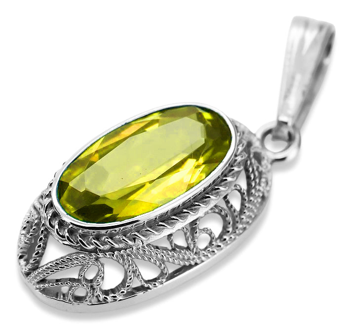 Vintage Yellow Peridot Pendant in Sterling Silver (vpc014s-yp) — close-up of the stone and setting