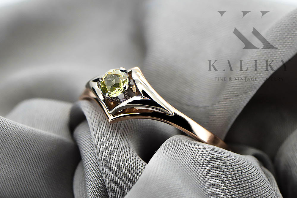 Vintage Yellow Peridot Craft Ring in 14K Rose Gold (vrc351r-yp) — worn on the hand, showing profile