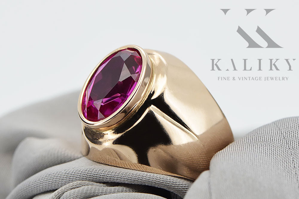 Vintage Amethyst Ring in 14K Rose Gold (vrc296r-am) — side view showing the setting
