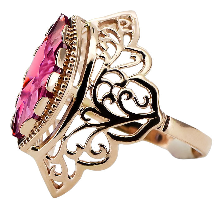 Vintage Ruby Ring in 14K Rose Gold (vrc017r-rb) — close-up of the stone and setting
