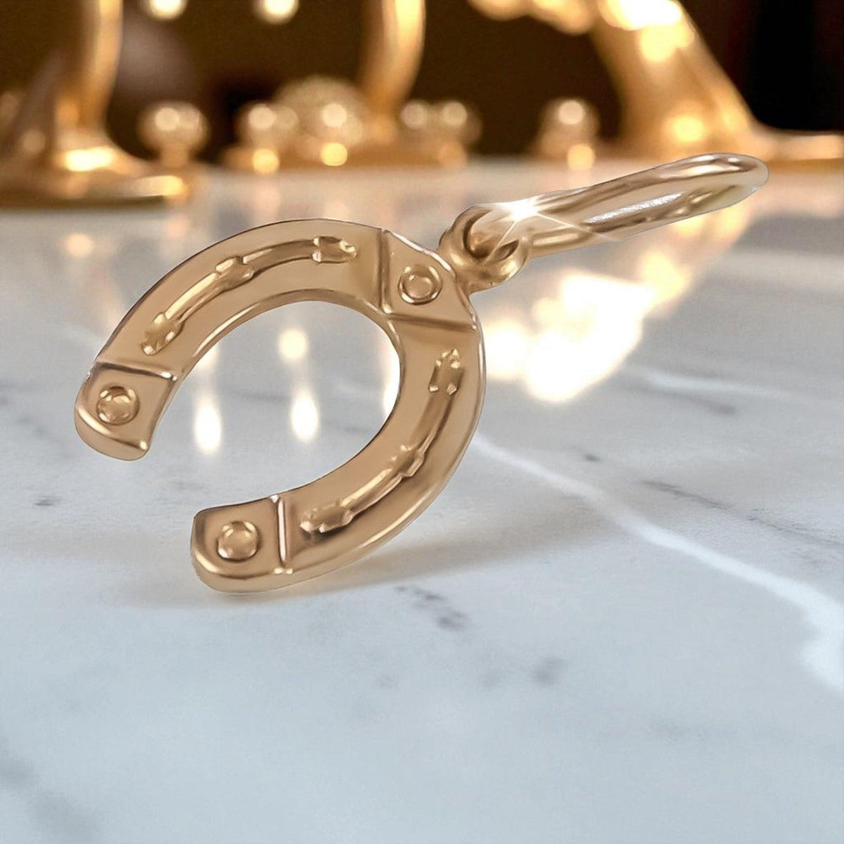 Vintage Horseshoe Pendant in 14K Rose Gold (vpn052)