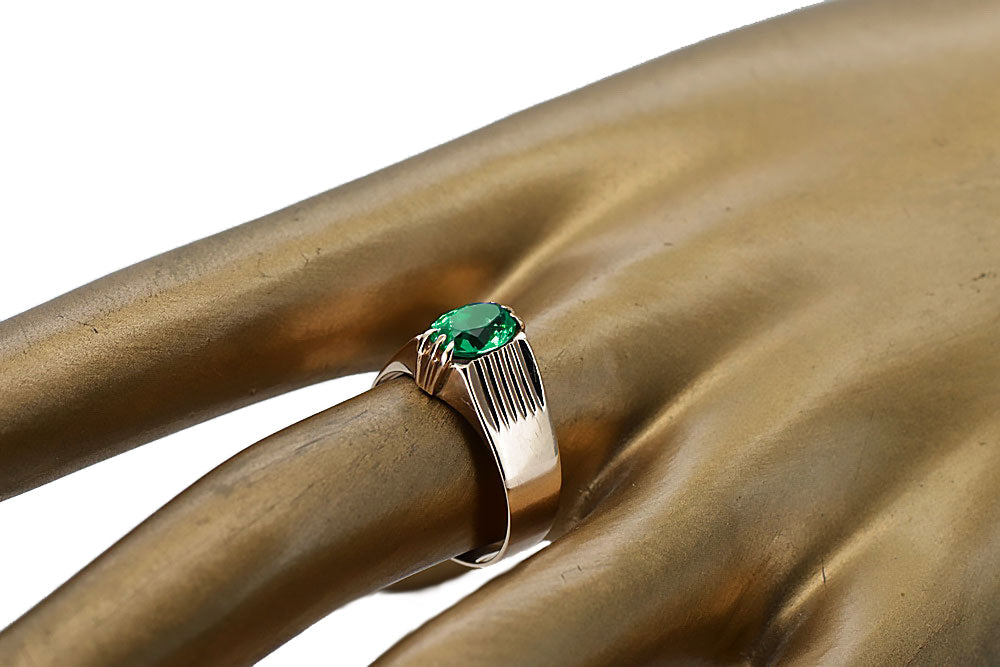 Vintage Emerald Ring in 14K Rose Gold (vrc007r-em) — full view of the piece
