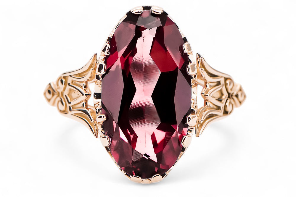 Vintage Ruby Ring in 14K Rose Gold (vrc058r-rb) — close-up of the stone and setting