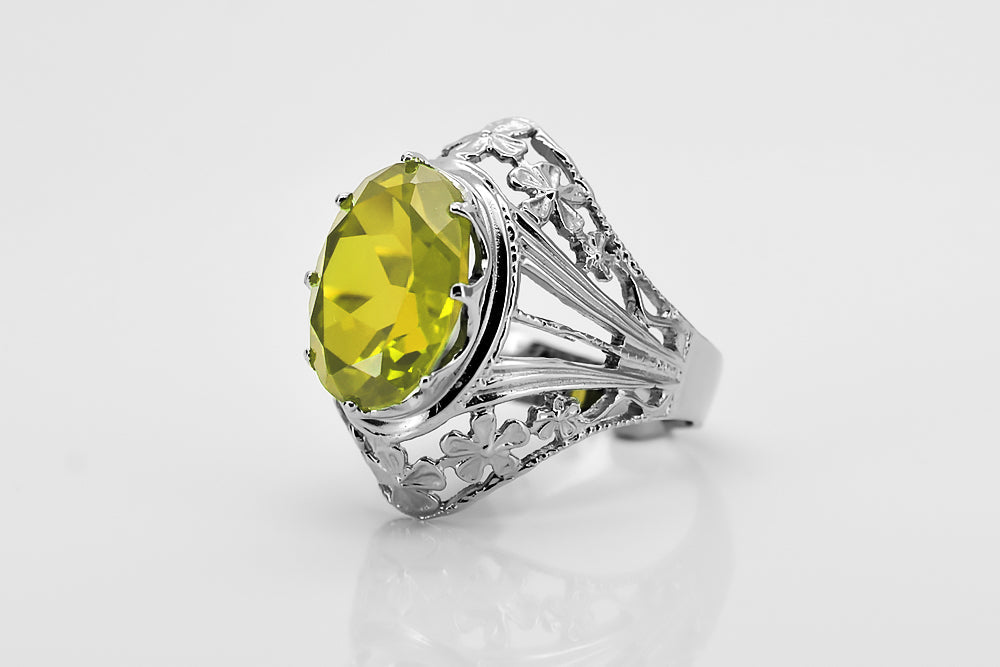 Vintage Yellow Peridot Ring in Sterling Silver (vrc031s-yp) — close-up of the stone and setting