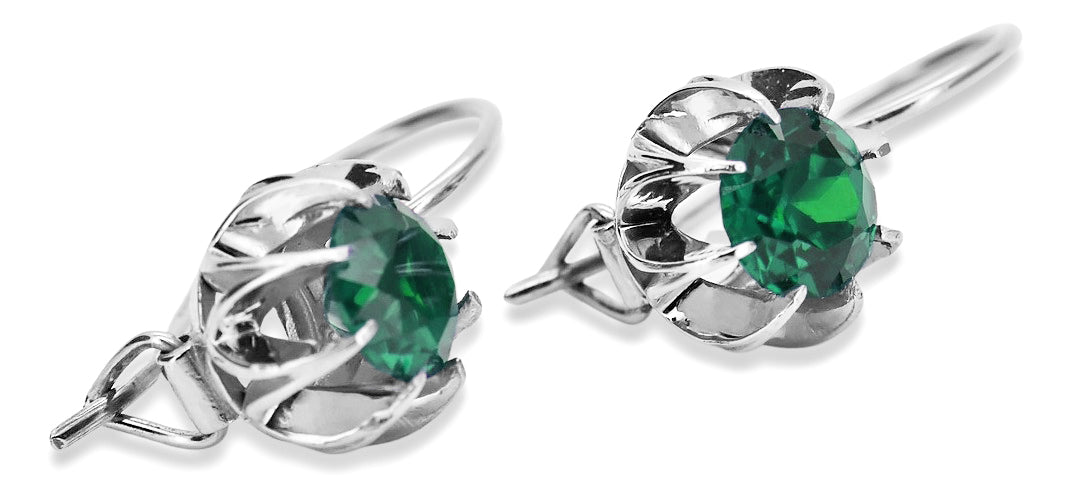 Vintage Emerald Earrings in Sterling Silver (vec062s-em) — side view showing the setting