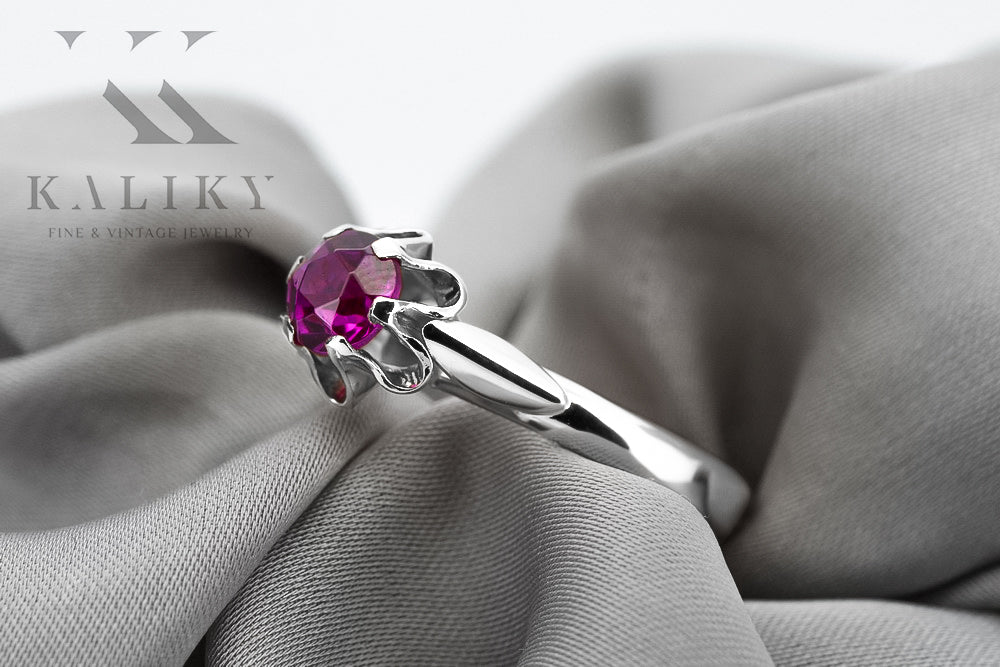 Vintage Ruby Ring in Sterling Silver (vrc094s-rb) — full view of the piece