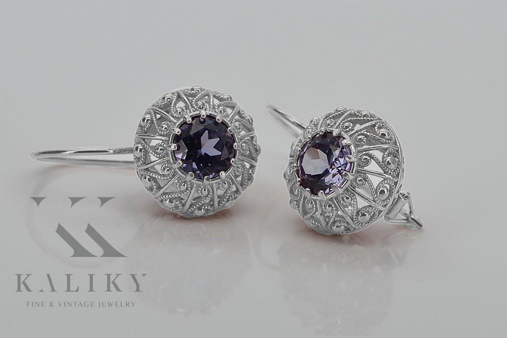 Vintage Alexandrite Earrings in Sterling Silver (vec002s-ax) — side view showing the setting