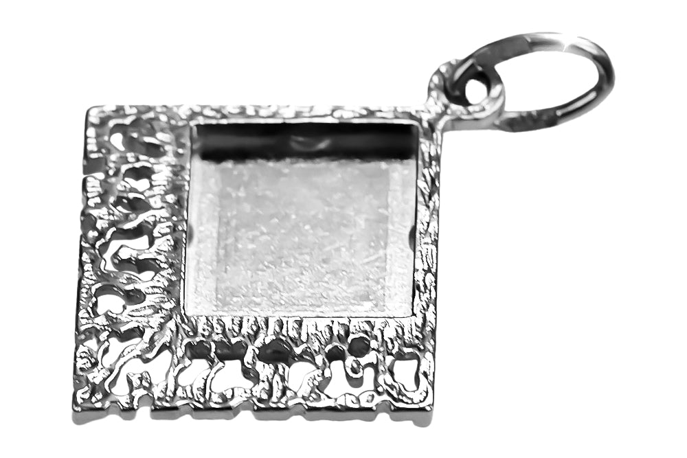 Vintage Leaf Pendant in Sterling Silver (vpn041s) — full view of the piece