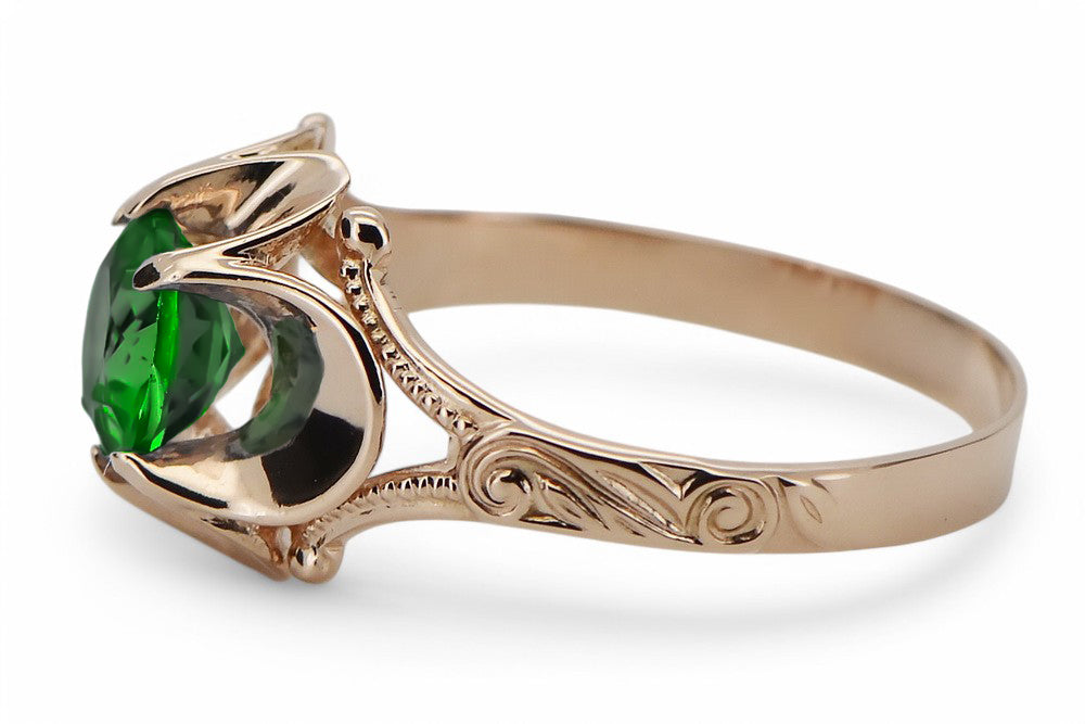 Vintage Emerald Ring in 14K Rose Gold (vrc377r-em) — close-up of the stone and setting